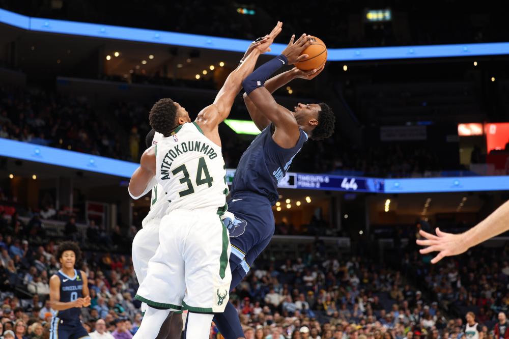 集防守并伺 集防守并伺