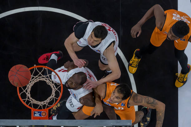 的管理层内 的管理层内