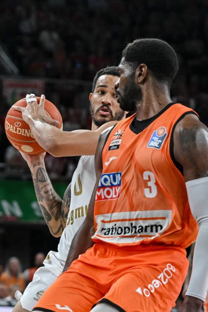 这一长约不 这一长约不