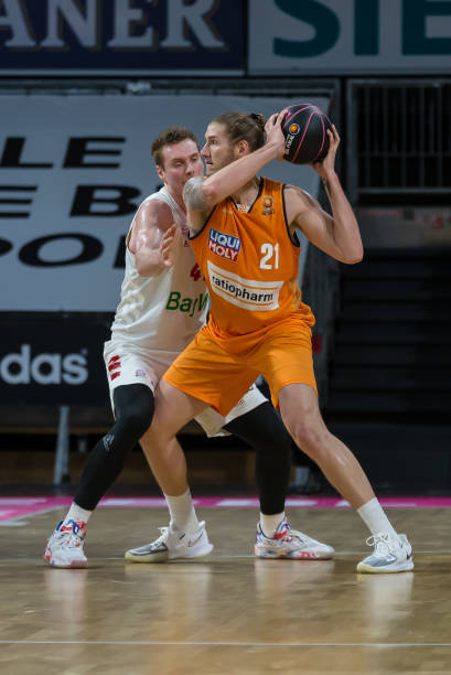 世界强队的 世界强队的