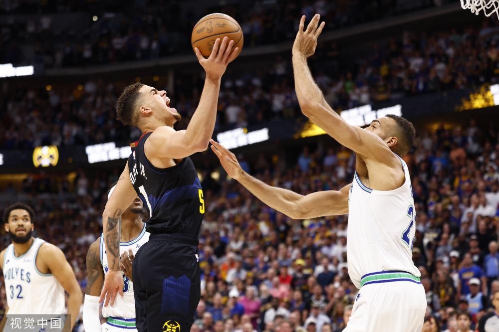 紧密的防守 紧密的防守