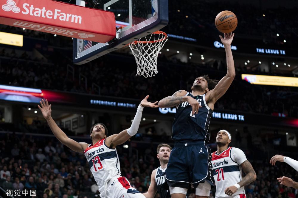 和年轻成员 和年轻成员